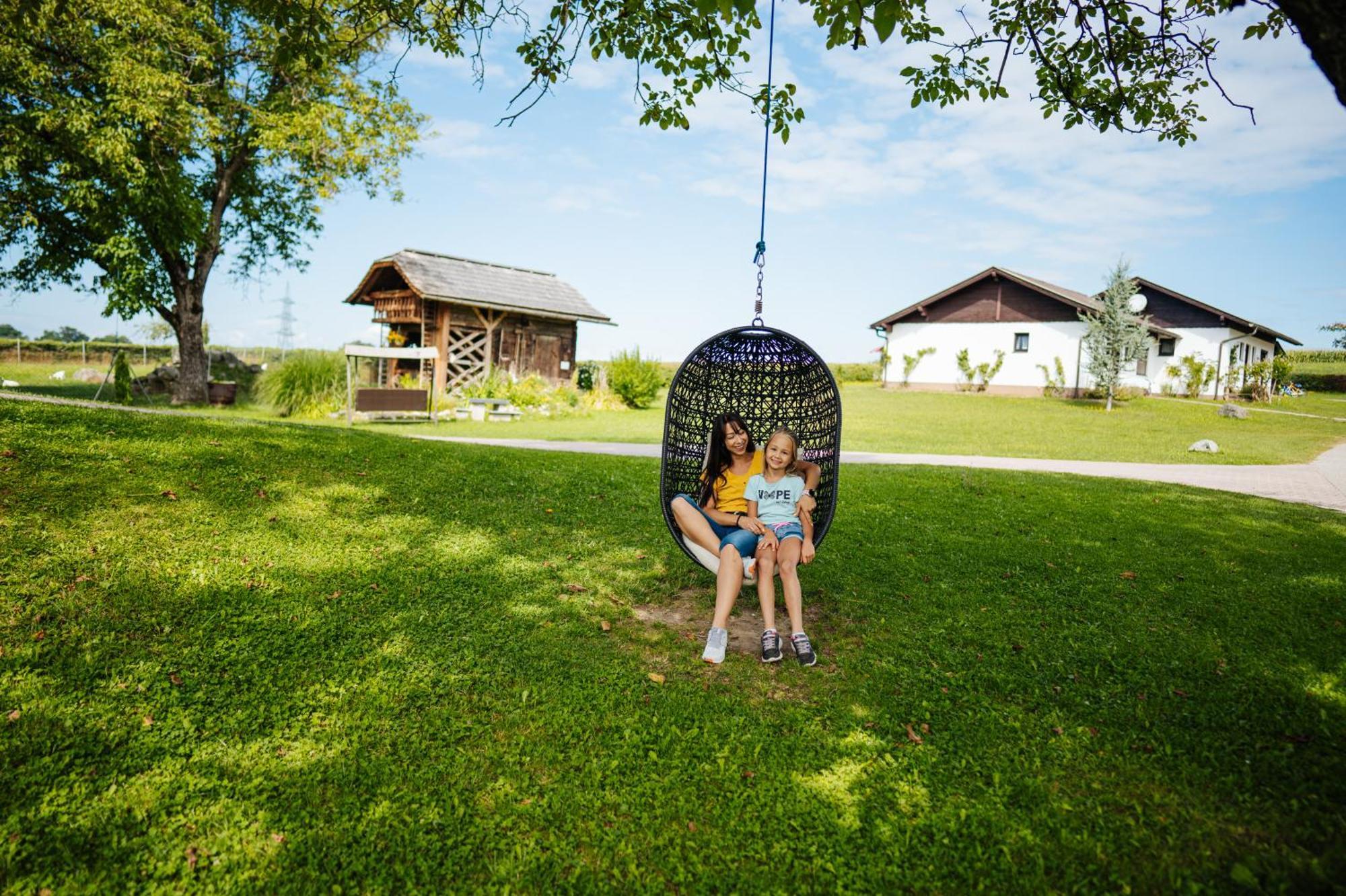 Erlebnisbauernhof Tschom Sankt Kanzian am Klopeiner See Екстер'єр фото